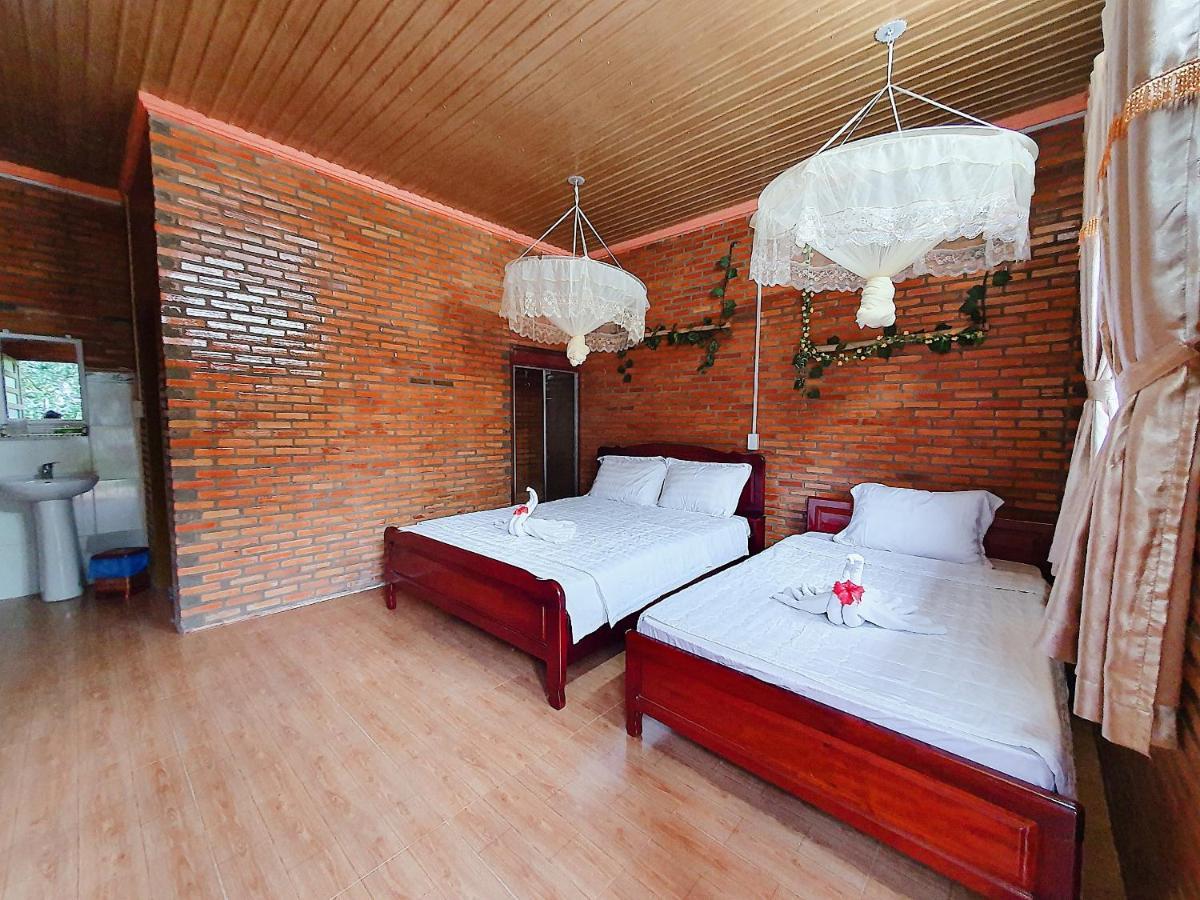Cat Tien Farmer Lodge Quan Tom Exterior photo