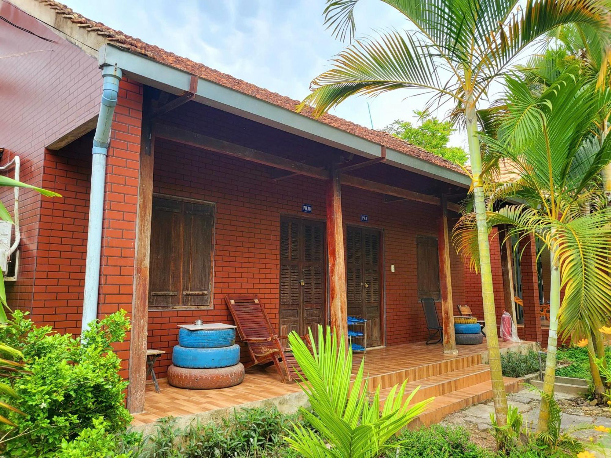 Cat Tien Farmer Lodge Quan Tom Exterior photo